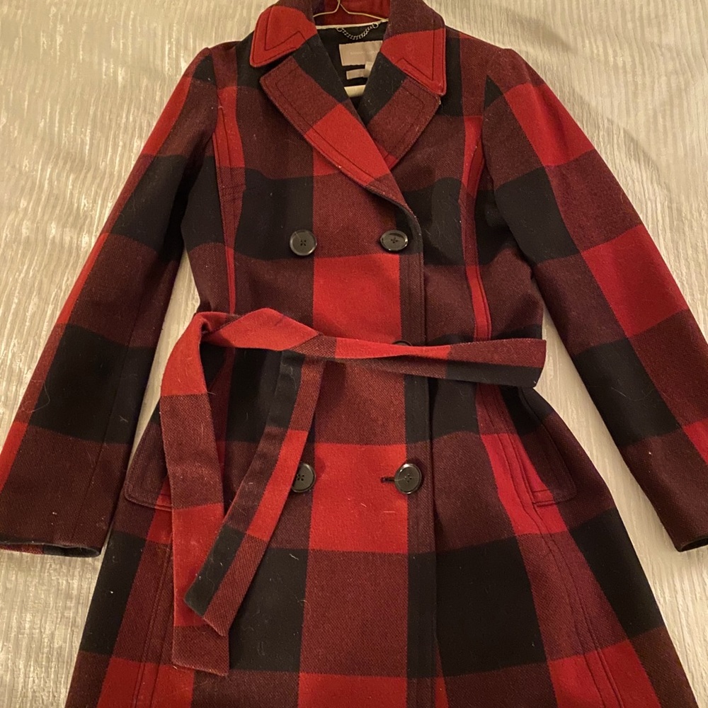Classy pea coat for the holiday season!
